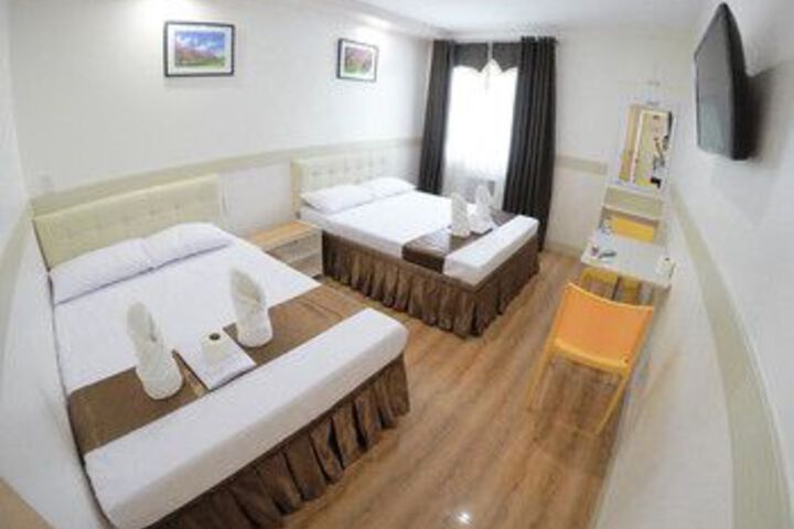 Room 3 of 5