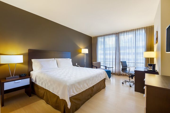 Room 16 of 53