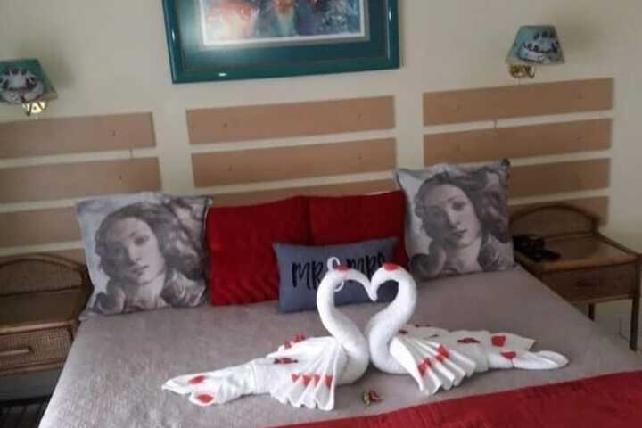 Room 7 of 22