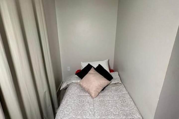 Room 21 of 80