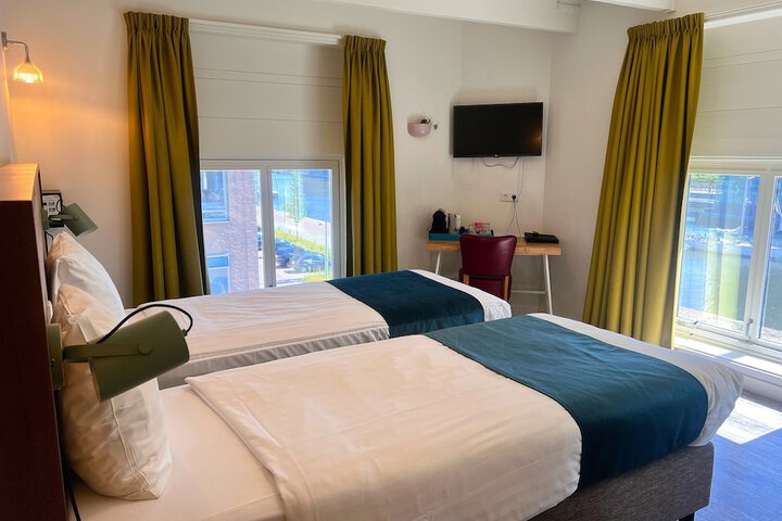 Room 15 of 67