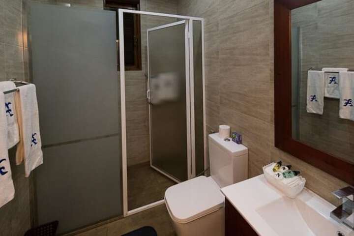 Room 20 of 25
