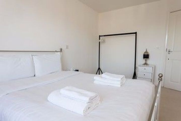 Room 10 of 21