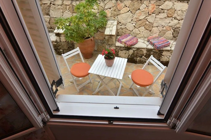 Terrace/Patio 7 of 17