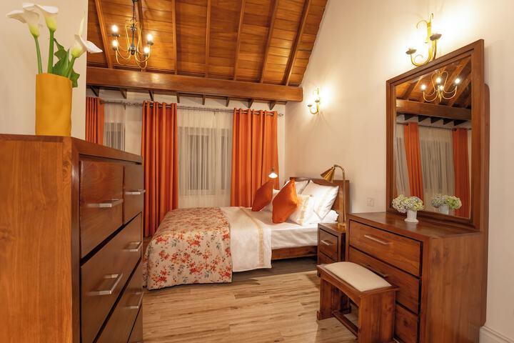 Room 3 of 28