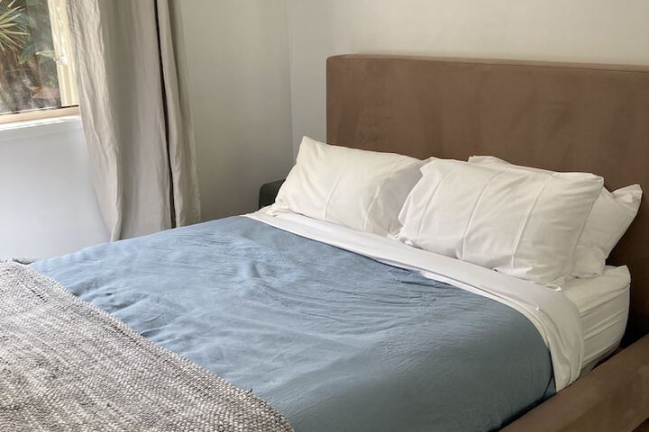Room 6 of 126