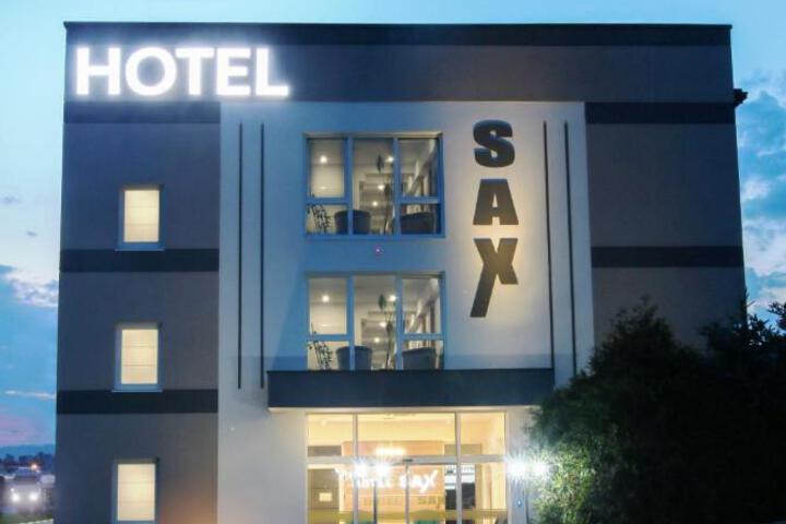 Hotel SAX Gračanica