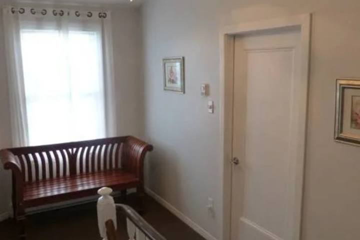 Room 14 of 22