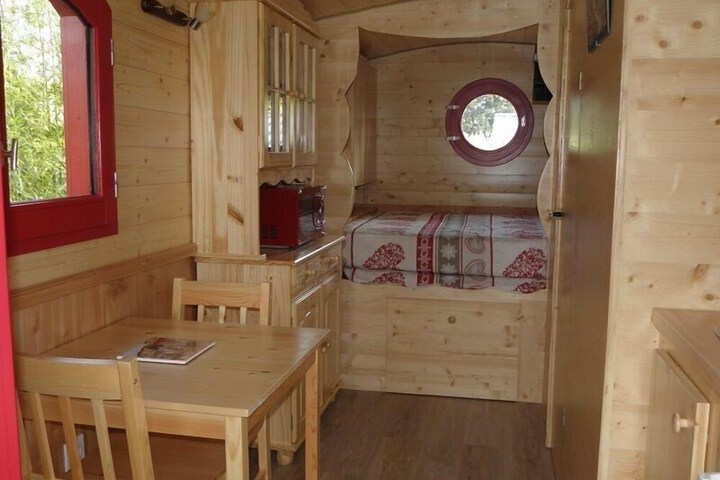Room 13 of 41