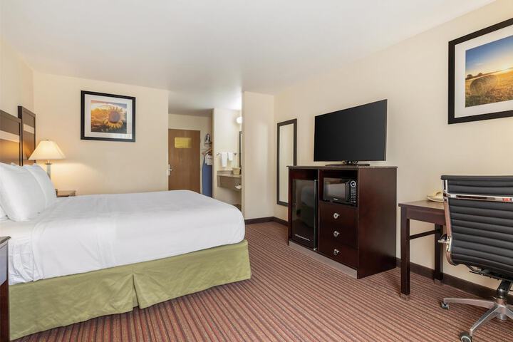 Room 12 of 36