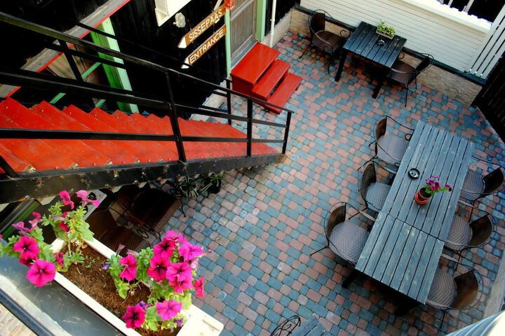 Hotel Exterior 52 of 52