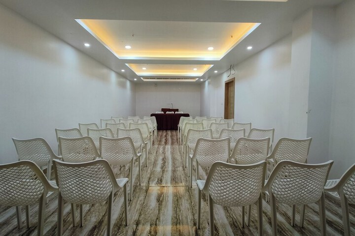 Ballroom/Hall 19 of 25