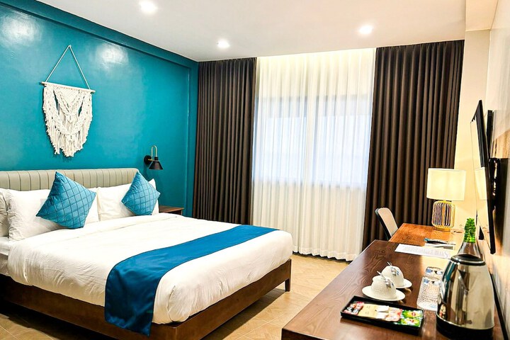 Room 7 of 36