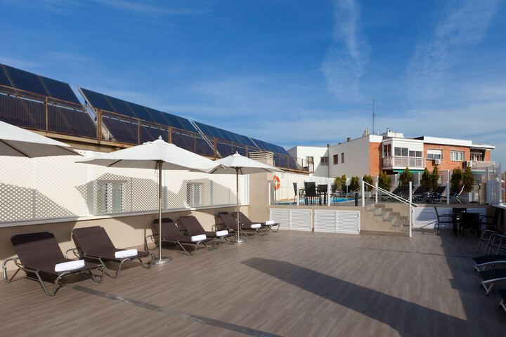 Pool Hotel