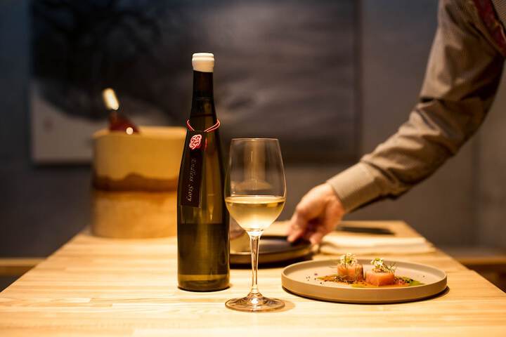 Dining 36 of 54