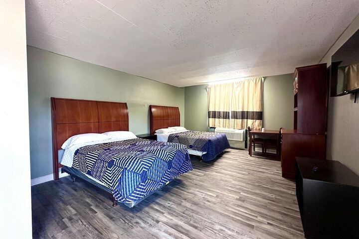 Room 6 of 7