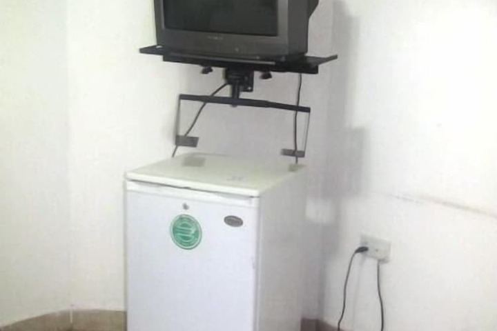 Room 4 of 4