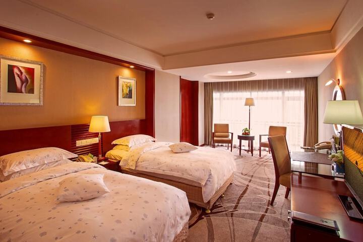 Room 8 of 26