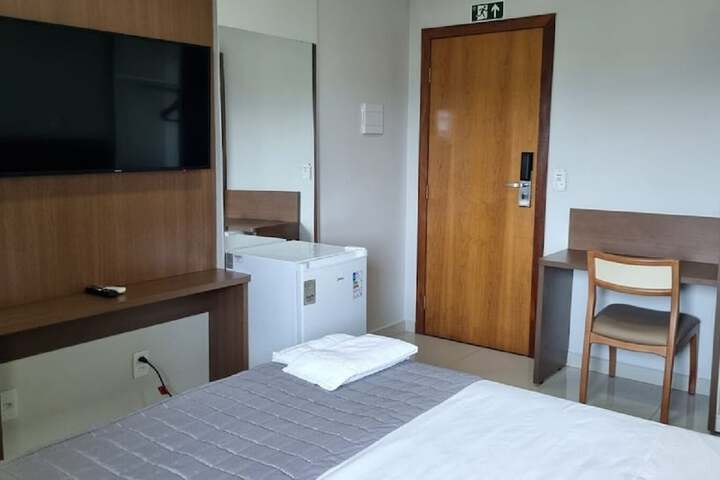 Room 15 of 19