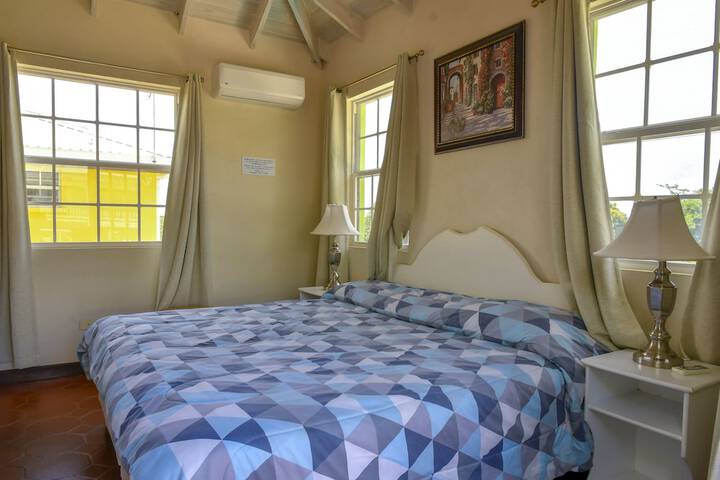 Room 4 of 41