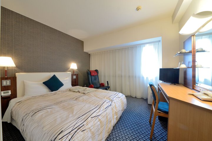 Room 8 of 31