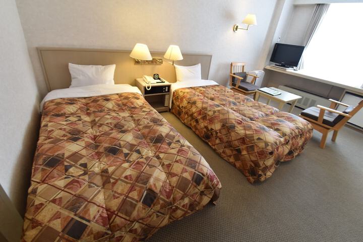 Room 12 of 116