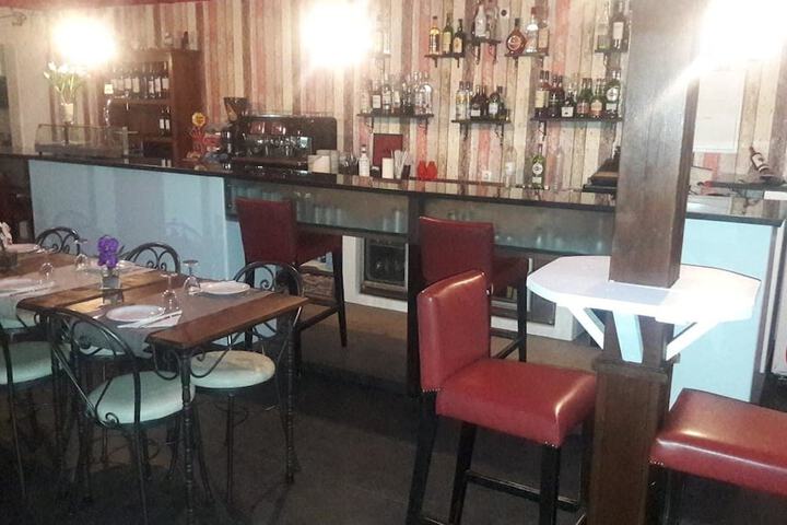 Lounge 57 of 70