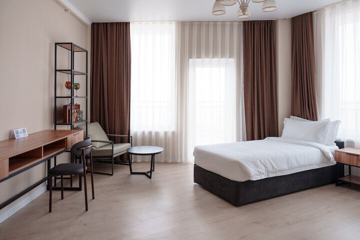 Room 8 of 49