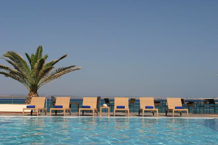 Pool 46 of 79
