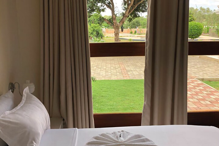 Room 5 of 7