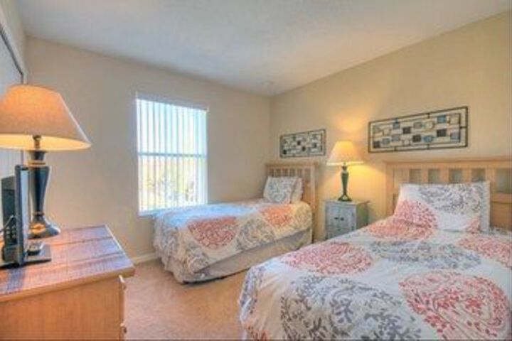 Room 5 of 20