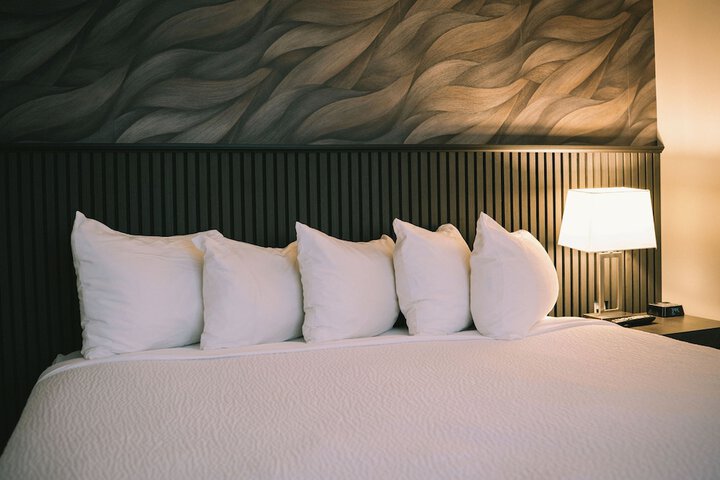 Room 17 of 49
