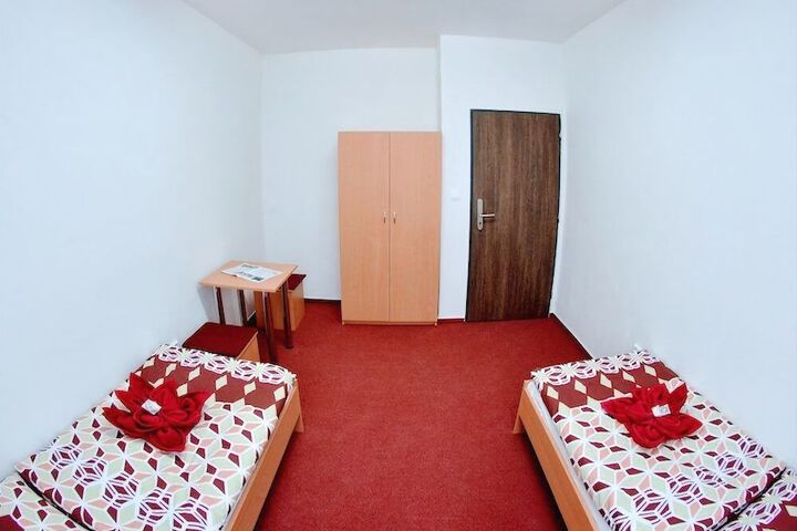 HOTEL LAZARETNI