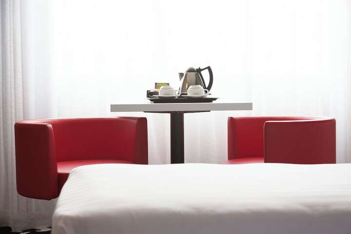 Room 8 of 29