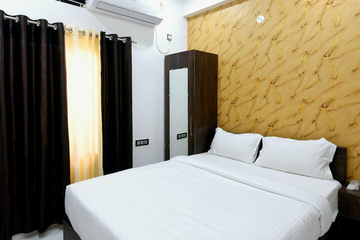 Room 20 of 28