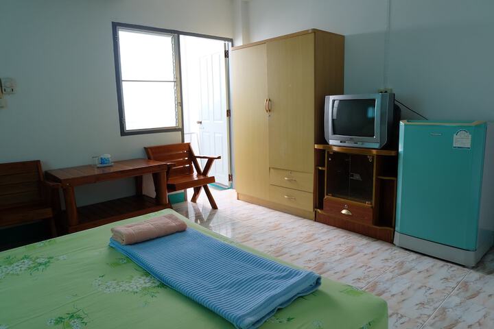 Room 7 of 15
