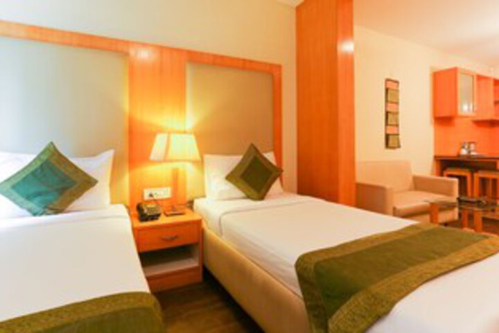 Room 30 of 97