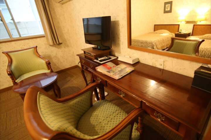 Room amenity