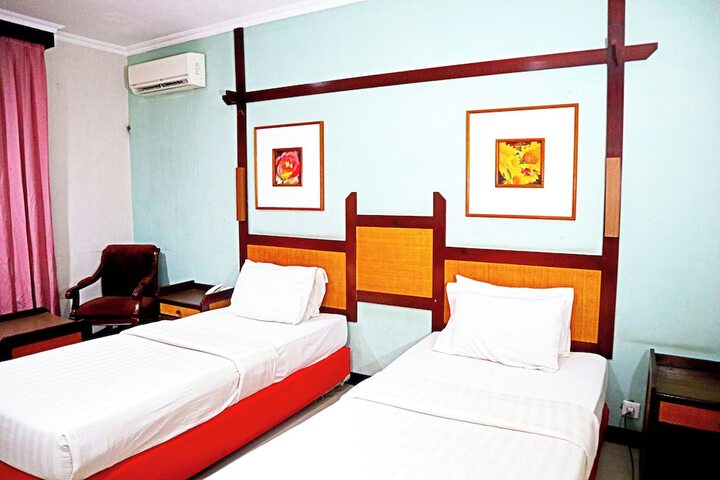Room 17 of 53