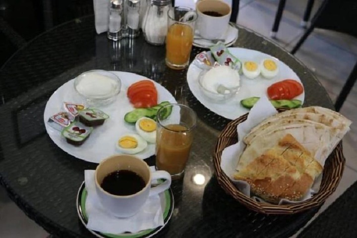 Breakfast/Coffee Service 33 of 35