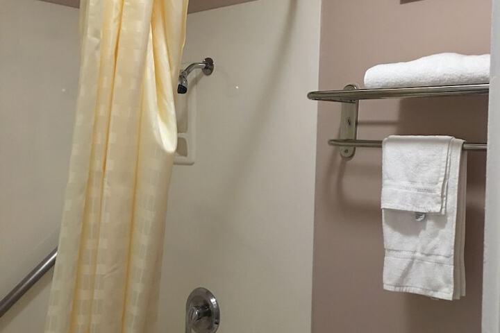1 King Bed (1 of 12)