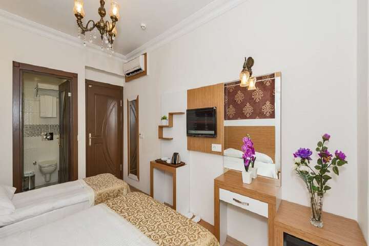 Room 50 of 70