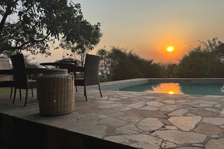 Pool 19 of 27