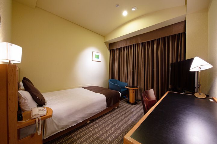 Room 15 of 45