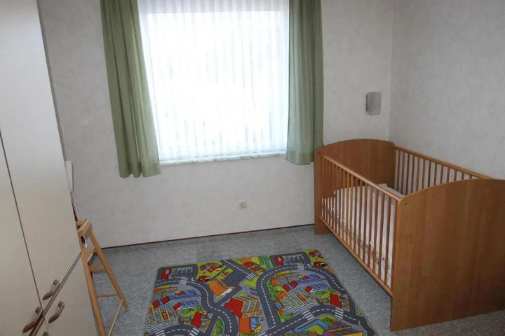 Room 7 of 11