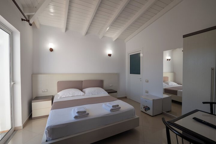 Room 46 of 96