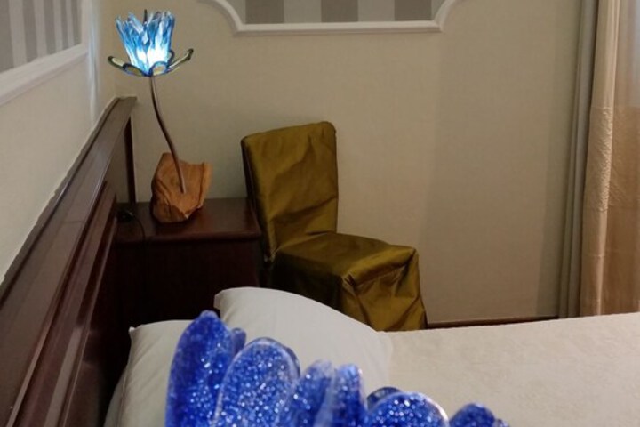 Room 26 of 65