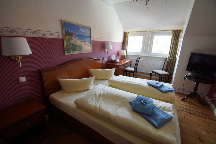 Room 6 of 59