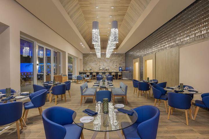 Dining 70 of 91