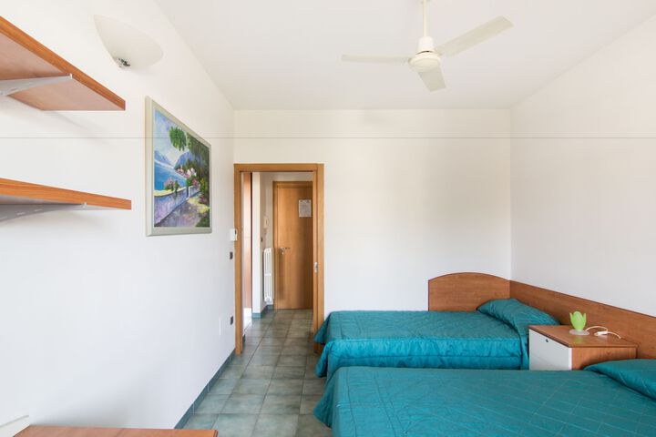 Room 16 of 49